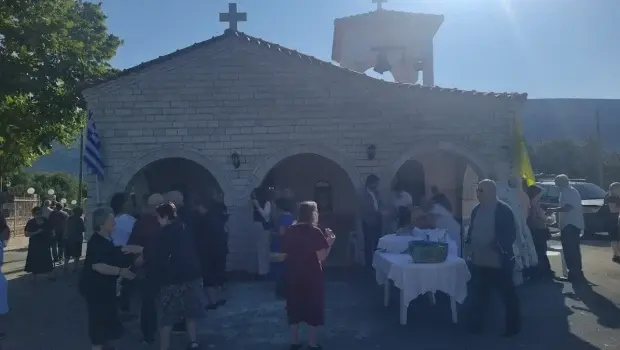 Φιλιάτες: Με κατάνυξη ο εορτασμός στον πετρόχτιστο ναό της Αγίας Σοφίας στην Ελαία