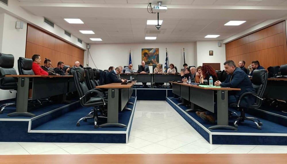 Ηγουμενίτσα: Σφοδρή πολιτική σύγκρουση στο Δημοτικό Συμβούλιο με επίκεντρο τον δήμαρχο Παναγιώτη Νταή