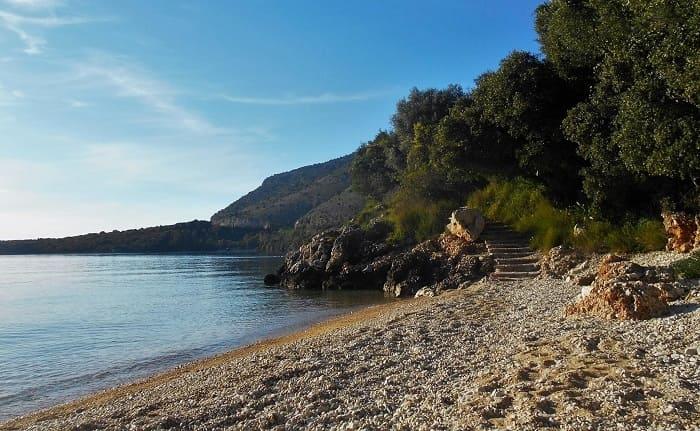 Απάτητες παραλίες, ούτε μία από την Ήπειρο..