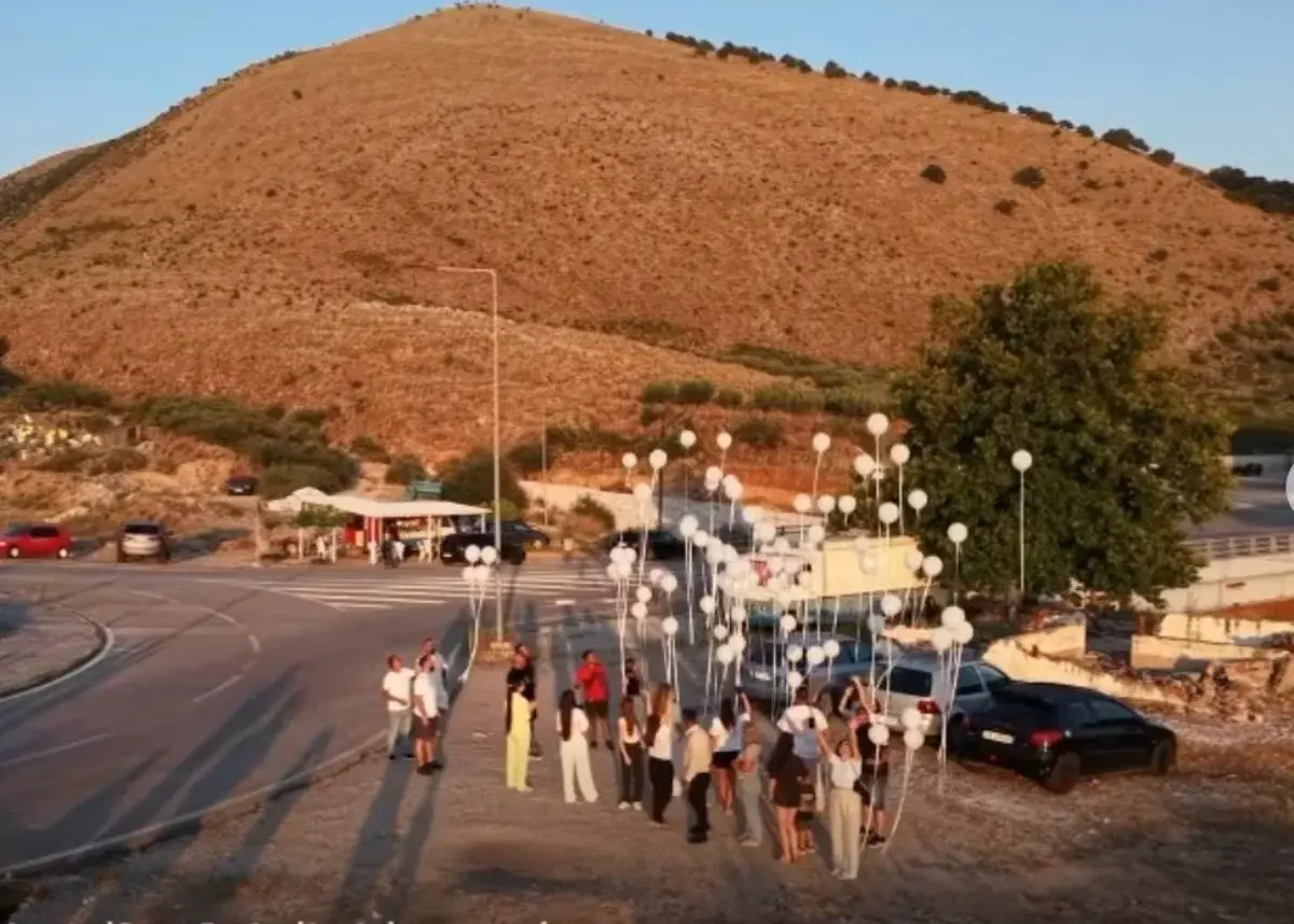 Προκλητικό εθνικιστικό κρεσέντο στο Μαυρομάτι: Πανό για τη «ζωντανή Τσαμουριά» στα σύνορα
