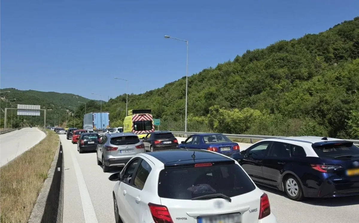 Εγνατία Οδός: Χάος στα διόδια Τύριας – Εκτός λειτουργίας το e-pass και ουρές χιλιομέτρων