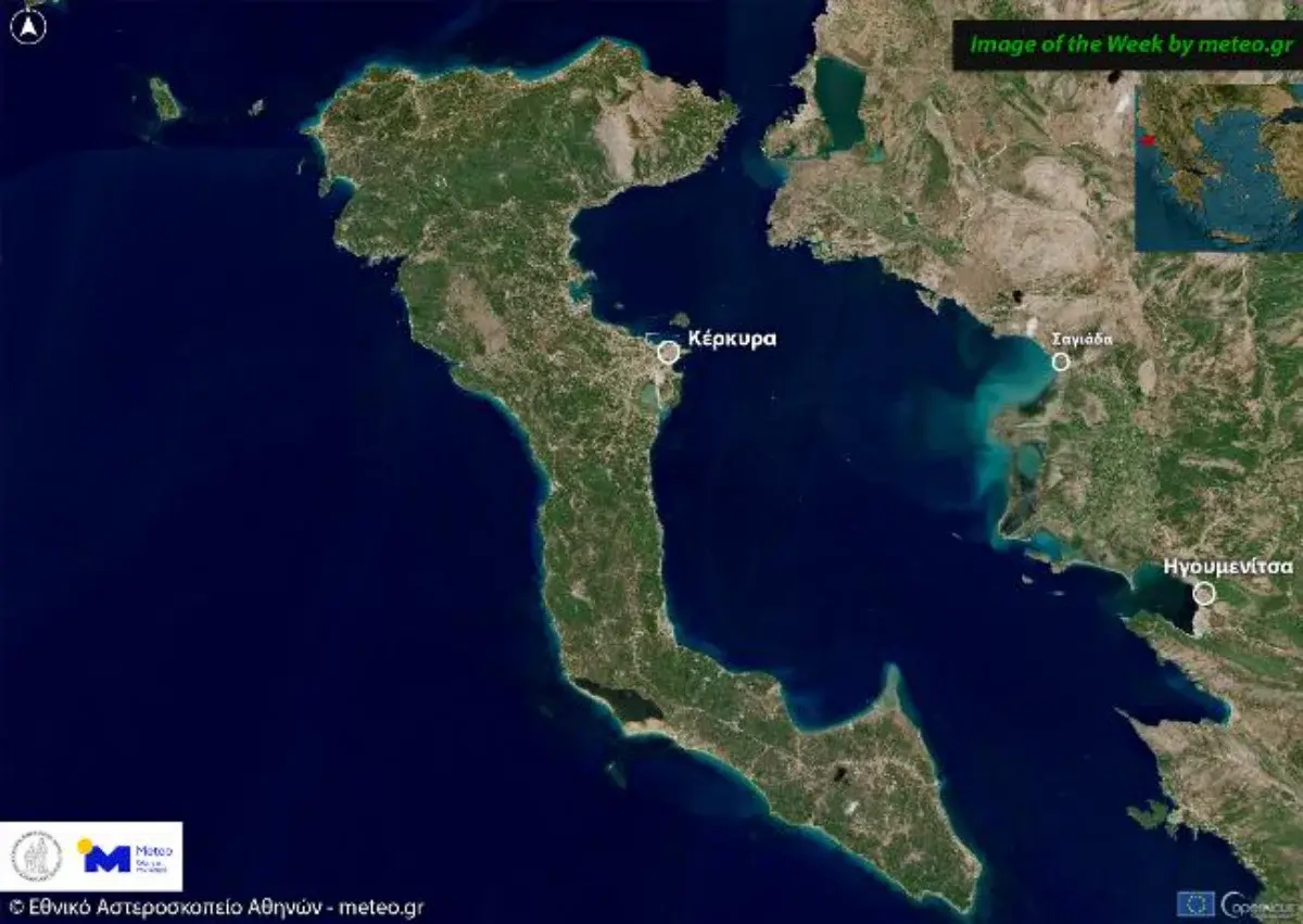 Εντυπωσιακή εικόνα από τη Θεσπρωτία- Οι γαλάζιοι σχηματισμοί στη θάλασσα
