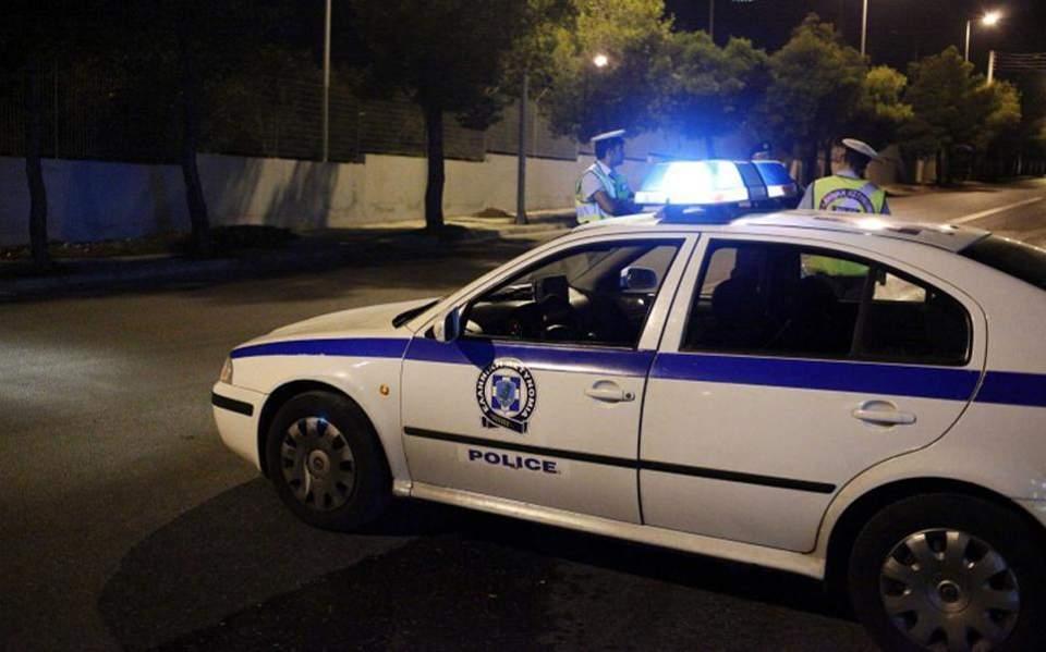 Θρίλερ στην Ηγουμενίτσα: Νεκρή νεαρή γυναίκα και τραυματισμένος άνδρας στο κιόσκι του ποδηλατόδρομου