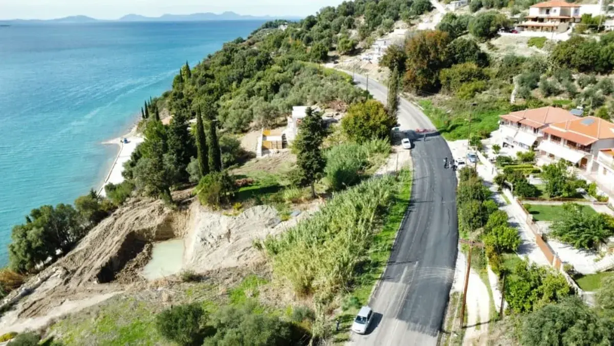 Πλαταριά: Προσωρινή λύση για τα ΙΧ μετά την καθίζηση