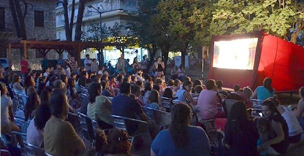 Καλοκαιρινές βραδιές με πρωταγωνιστή τον Καραγκιόζη, σε Παραμυθιά και 10 κοινότητες