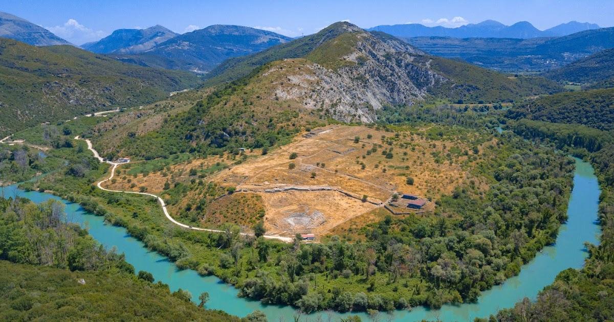 Μαθητές του 3ου Γυμνασίου Ηγουμενίτσας στο Αρχαίο Θέατρο Γιτάνων: Δράση για το περιβάλλον