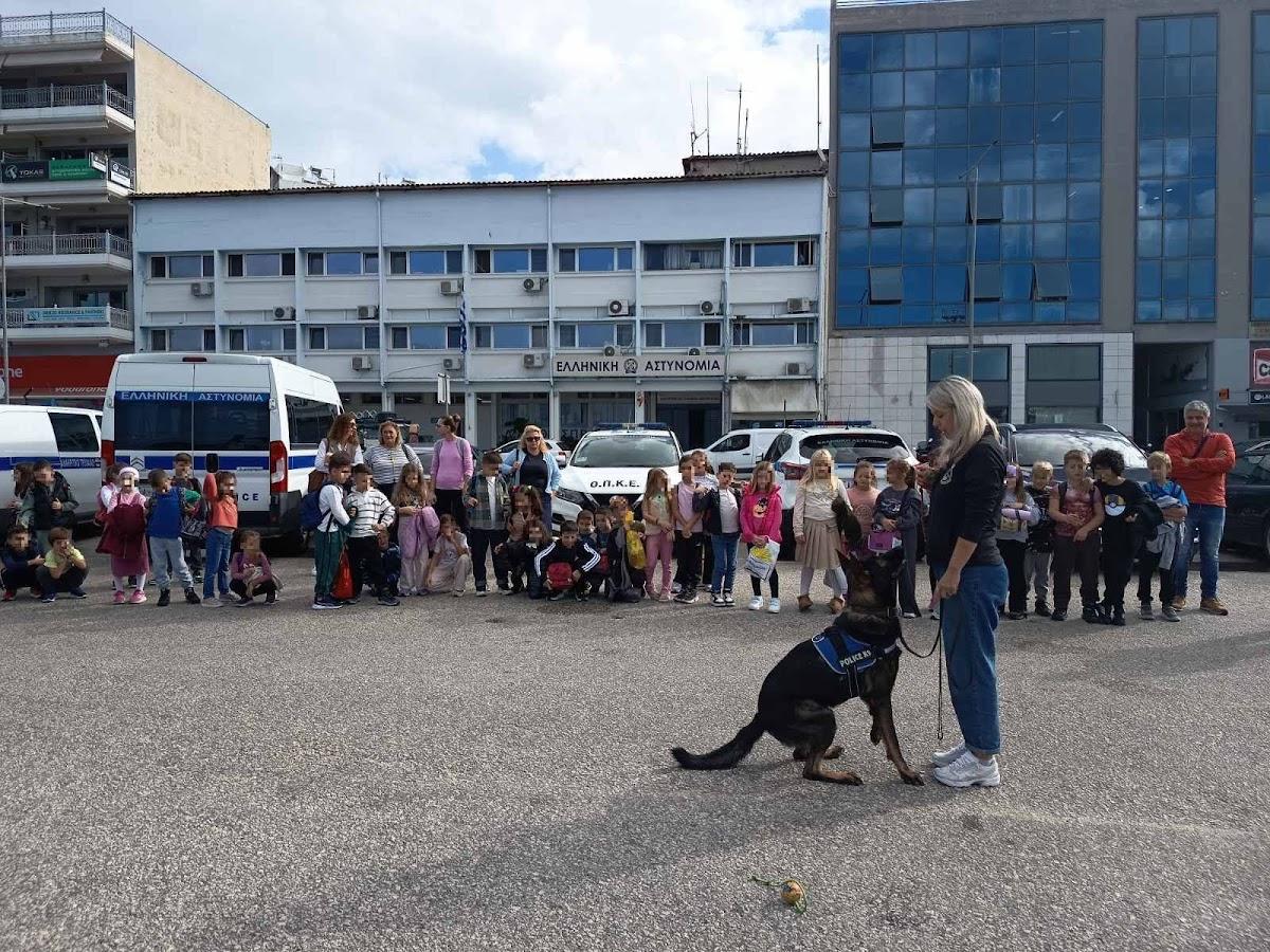 Μαθητές του 2ου Δημοτικού επισκέφθηκαν το Αστυνομικό Μέγαρο Ηγουμενίτσας