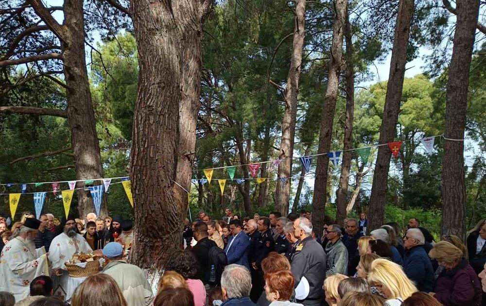 Με μεγαλοπρέπεια ο εορτασμός της Ζωοδόχου Πηγής στο Αγιονήσι Θεσπρωτίας