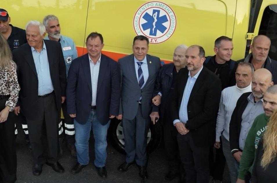 Δωρεά νέου ασθενοφόρου στο ΕΚΑΒ Παραμυθιάς παρουσία πολιτικών και υπηρεσιακών φορέων (+ΒΙΝΤΕΟ)