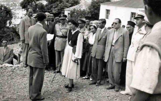 Φιλιάτες 1955: «Επί των ίππων Μεγαλειοτάτη…»