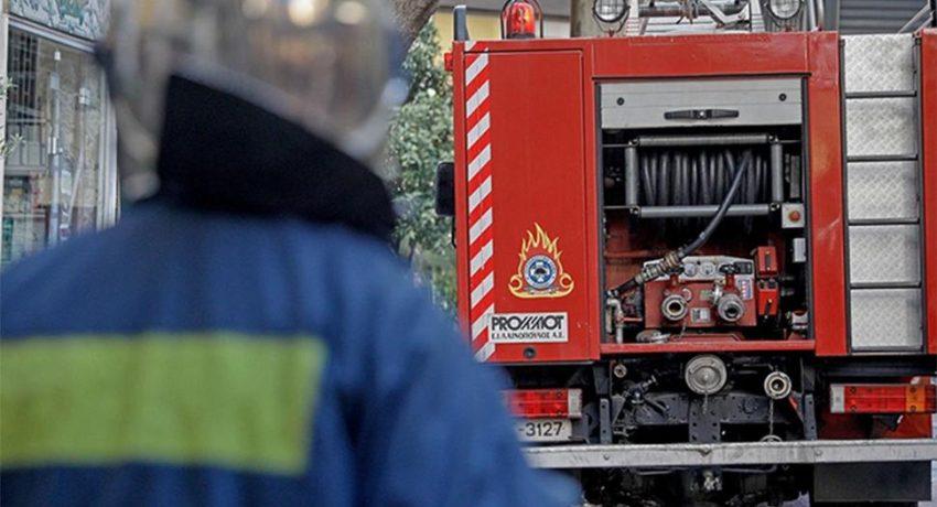Πριν φτάσει η Πυροσβεστική, οι κάτοικοι είχαν σώσει το σπίτι από τις φλόγες